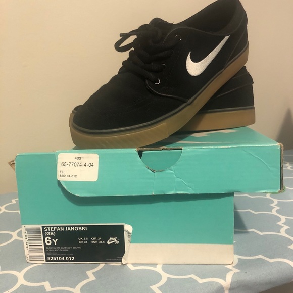 janoski gum sole